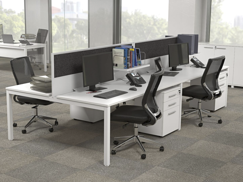 XENO 4 person Straight desk system